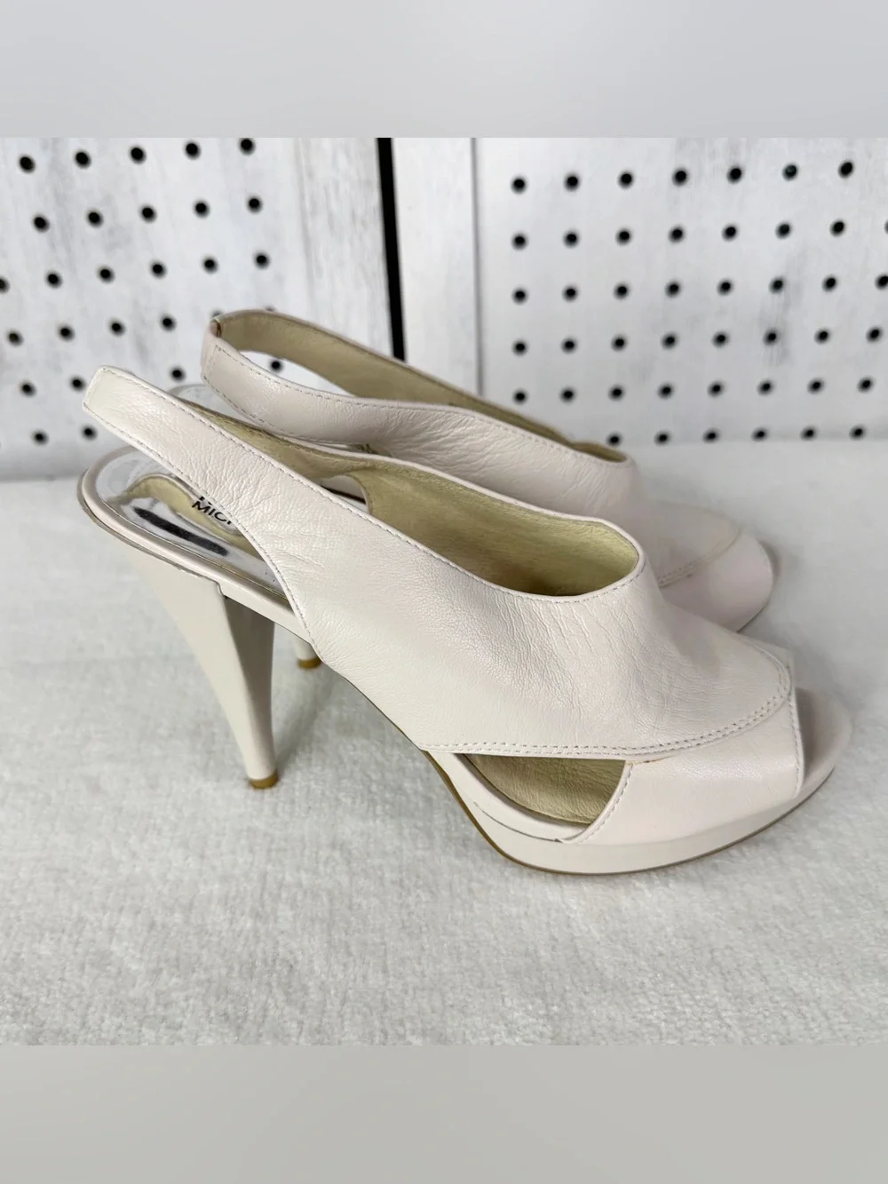 MICHAEL Michael Kors Cream Leather Slingback Peep Toe Platform Heels Size 8